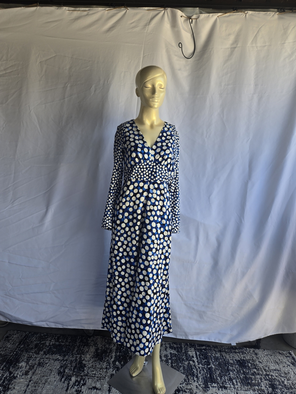 Donna Morgan Blue Polka Dot Maxi Dress - V-Neck Long Sleeve